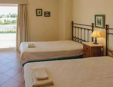 Sleeps 8 Air Con Wifi Villa *